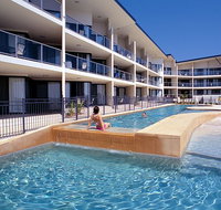 Boathouse Resort Tea Gardens - Sunshine Coast Tourism