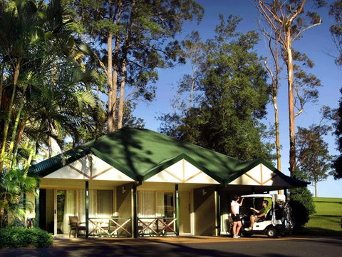 Bonville Golf Resort - Sunshine Coast Tourism 1