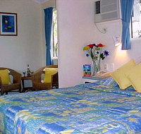 Bottle Tree Gardens Motel - Sunshine Coast Tourism