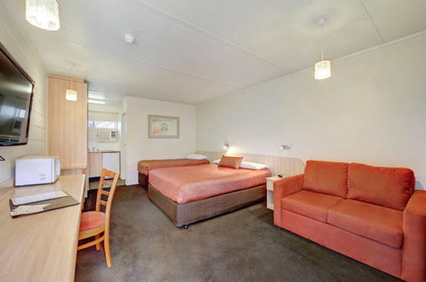 Box Hill Motel - Sunshine Coast Tourism 0