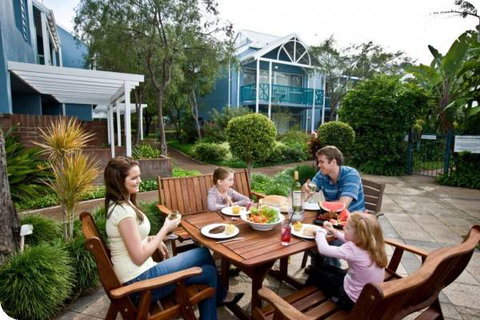 Broadwater Beach Resort Busselton - Sunshine Coast Tourism 7