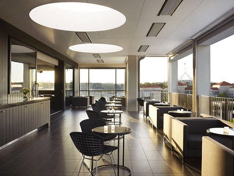 Burbury Hotel - Sunshine Coast Tourism 0
