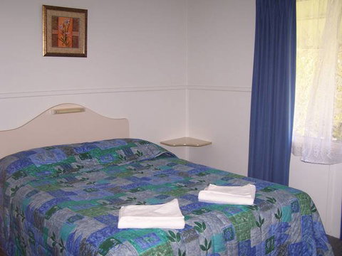 Busselton Jetty Chalets - Sunshine Coast Tourism 0