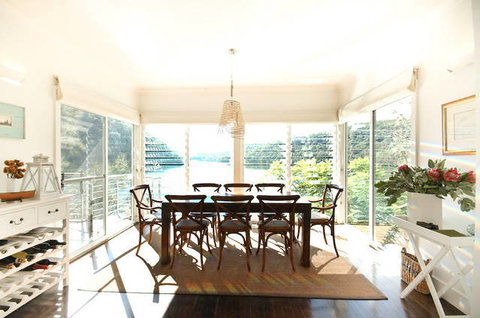 Calabash Bay Lodge - Sunshine Coast Tourism 1