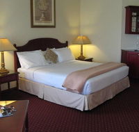 Camden Valley Inn  Country Lodge - Holiday Sunshine Coast