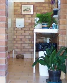 Canowindra Caravan Park - Holiday Sunshine Coast 2