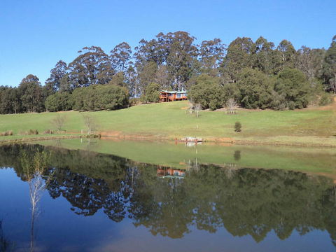 Celestial Welcome - Sunshine Coast Tourism 1