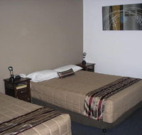 Centre Point Motor Inn - Holiday Sunshine Coast