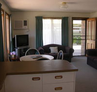 Centrepoint Motel - Sunshine Coast Tourism