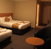 Ciloms Airport Lodge - Holiday Sunshine Coast