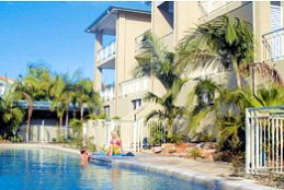 Colonial Resort Noosa - Sunshine Coast Tourism 0