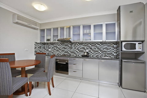 Comfort Inn And Suites Burwood - Sunshine Coast Tourism 11