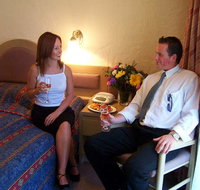 Comfort Inn Greensborough - Holiday Sunshine Coast