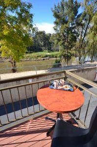 Prince Of Wales Motor Inn - Sunshine Coast Tourism 1