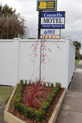 Connells Motel - Sunshine Coast Tourism 4