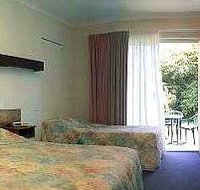 Corlette Palms Motor Inn - Sunshine Coast Tourism