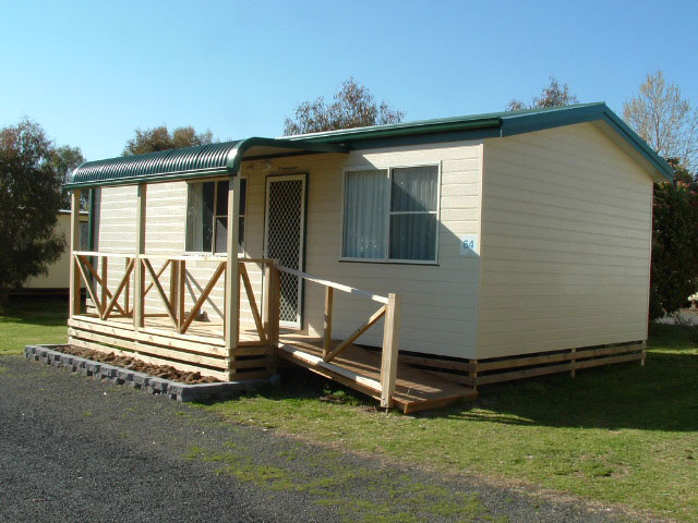 Country Road Caravan Park - Sunshine Coast Tourism