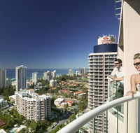 Crowne Plaza Surfers Paradise - Holiday Sunshine Coast
