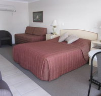 Crows Nest Motel - Sunshine Coast Tourism
