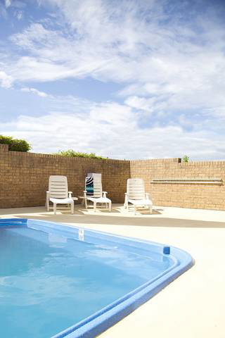 Cumberland Motor Inn - Holiday Sunshine Coast 4