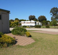 Cummins Community Caravan Park - Sunshine Coast Tourism