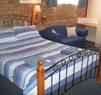 Cunningham Shore Motel - Sunshine Coast Tourism