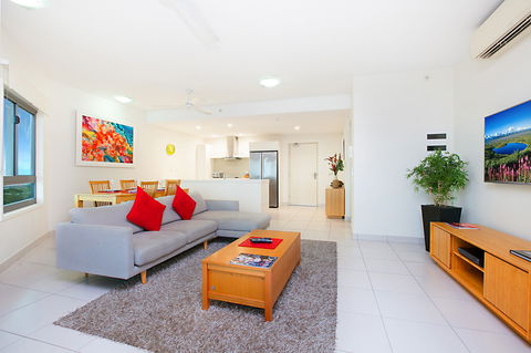Darwin Executive Suites - Holiday Sunshine Coast 4