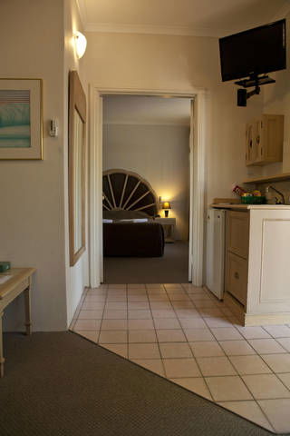 Dawson Motor Inn - Sunshine Coast Tourism 2