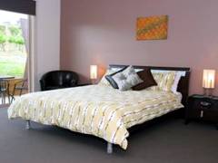 De Vine Escape - Sunshine Coast Tourism 3