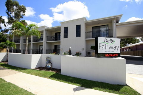 Dalby Fairway Motor Inn - Sunshine Coast Tourism 0