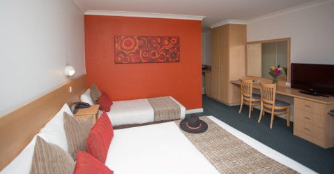 Diplomat Motel - Sunshine Coast Tourism 6