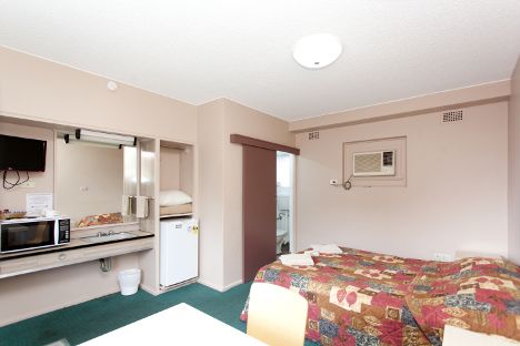 Aquatic Motor Inn - Holiday Sunshine Coast 0