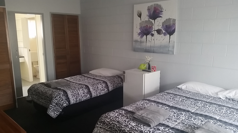 Kabra Hotel - Holiday Sunshine Coast 2