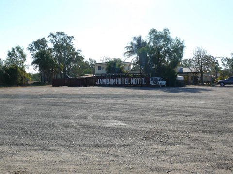 Jambin Hotel-Motel - Holiday Sunshine Coast 0