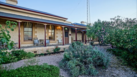 The Smelters Heritage Accommodation - Sunshine Coast Tourism 0