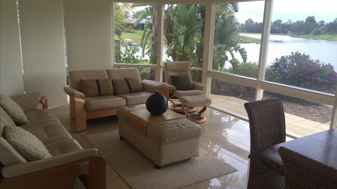 River Shack Rentals - Meander Ave - Holiday Sunshine Coast 0