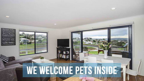PetLet: 16 Krill Court At Encounter Bay - Sunshine Coast Tourism 0