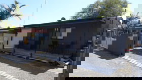 Sea Shanty - Holiday Sunshine Coast 0