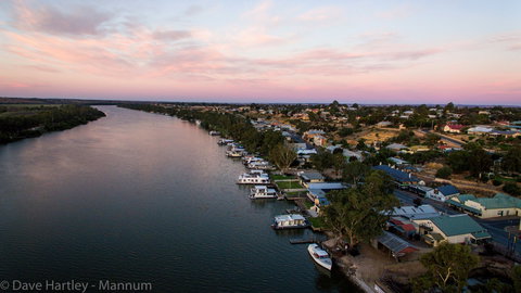 River Shack Rentals - Mannum - Sunshine Coast Tourism 0