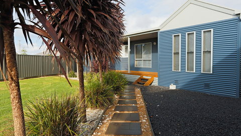 BLUE FIN Part Of BLUE FIN HOLIDAY HOMES - Sunshine Coast Tourism 0