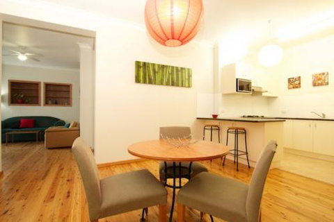 Newcastle Student Accommodation - Sunshine Coast Tourism 0