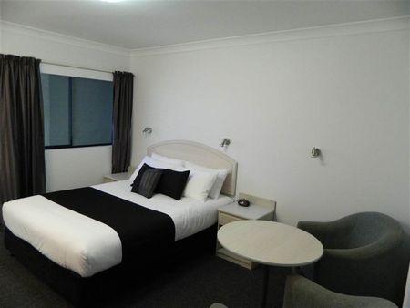 Alabaster Motor Inn - Holiday Sunshine Coast 1