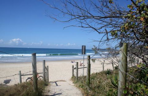 Alex Beach Cabins & Tourist Park - Holiday Sunshine Coast 0