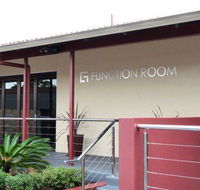 Grange Hotel - Holiday Sunshine Coast