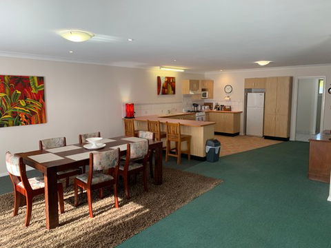 Obadiah Country Cottages - Holiday Sunshine Coast 6