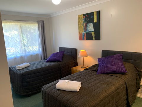 Obadiah Country Cottages - Holiday Sunshine Coast 8