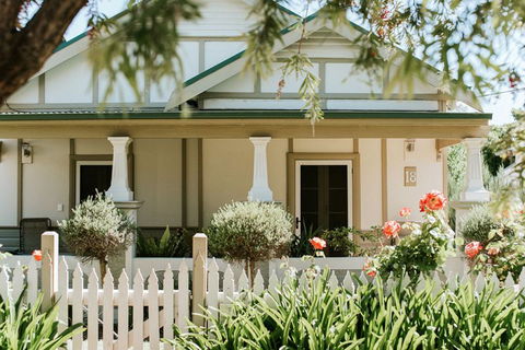 Forgandenny House Bed And Breakfast - Sunshine Coast Tourism 0
