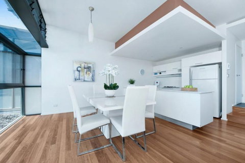 One Mile Retreat - Holiday Sunshine Coast 2