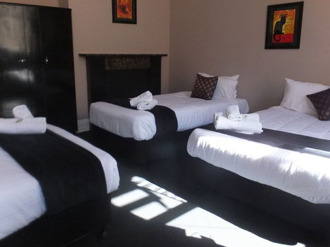 Terminus Hotel - Sunshine Coast Tourism 0