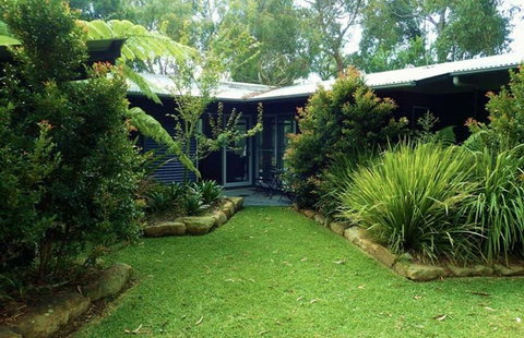 Art House Accommodation - Sunshine Coast Tourism 0